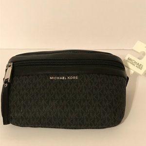 Michael Kors Fannie Pack